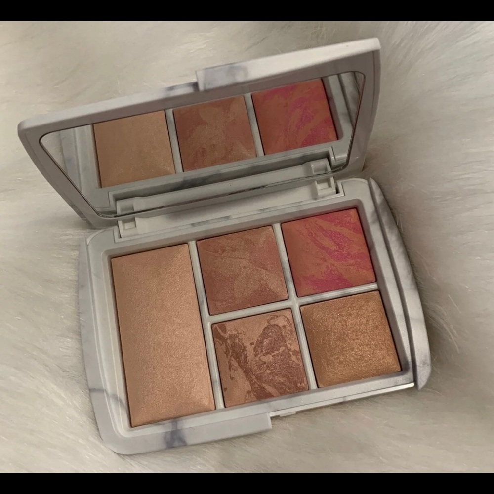 Hourglass ambient palette